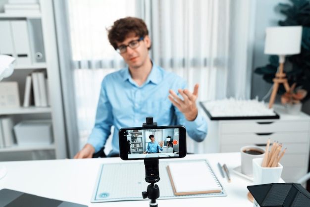 Top 5 Game-Changing Key Ad Platform Updates for B2B Marketers in 2024