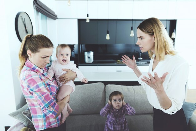 Peruvian Mother Accused of DUI with Child in Car: A Look at the Legal Consequences