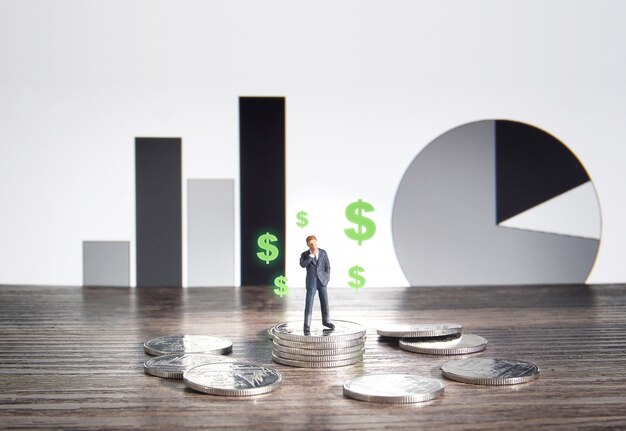 8 Crucial Financial Ratios Every Investor Should Know Before Analyzing a Stock