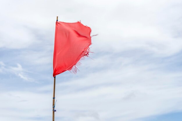 10 Red Flags to Identify and Avoid Online Scams: Protect Yourself from Fraudsters