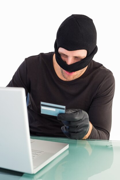 5 Insurance Scams an Agent Warns You About: Protecting Yourself and Your Wallet
