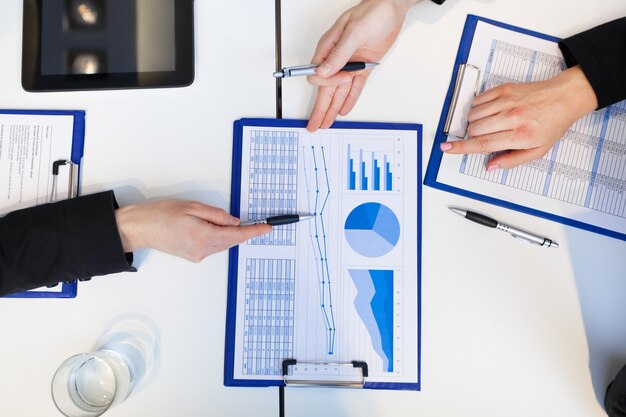 Decoding Financial Reports: A Beginner