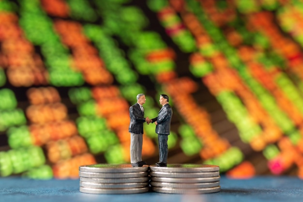 Memecoin Market Analysis 2024: 4 Strategies for Maximizing Returns on Your Investment