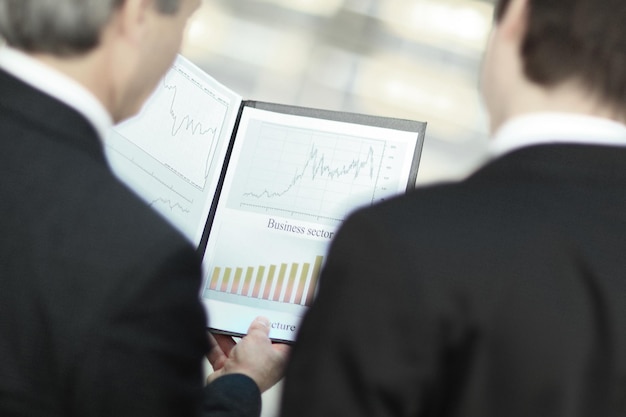 October Jobs Report: A Muddled Picture Amidst Strikes and Natural Disasters