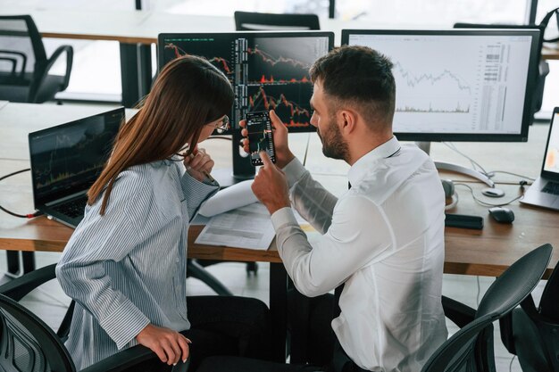 Predicting the Stock Market in 2025: Harnessing the Power of Machine Learning