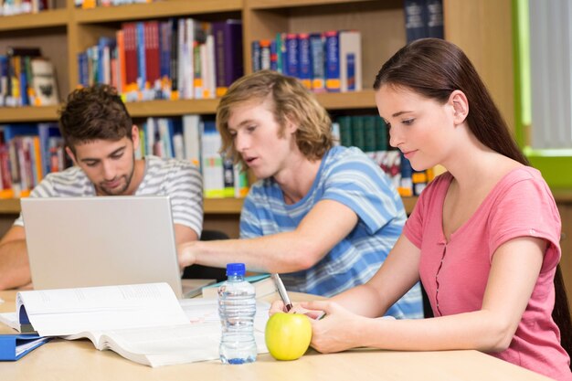 Preparing High School Students for College: Top Fall Strategies for Academic Success