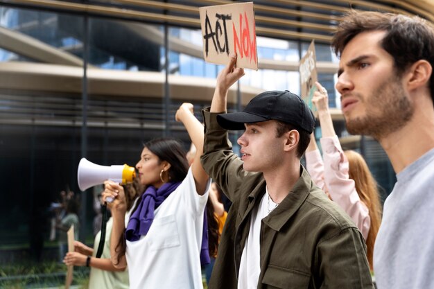 Student Journalists: Filling Local News Gaps and Covering the 2024 Election