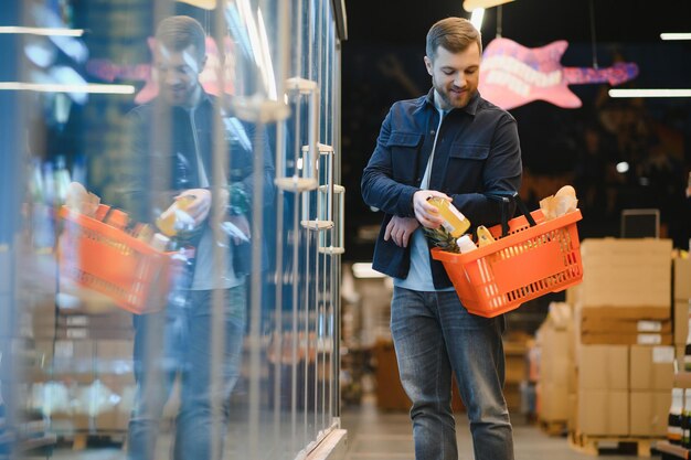 The Shift to Online Shopping: Retailers Prepare for Holiday E-Commerce Boom and the Rise of Scams